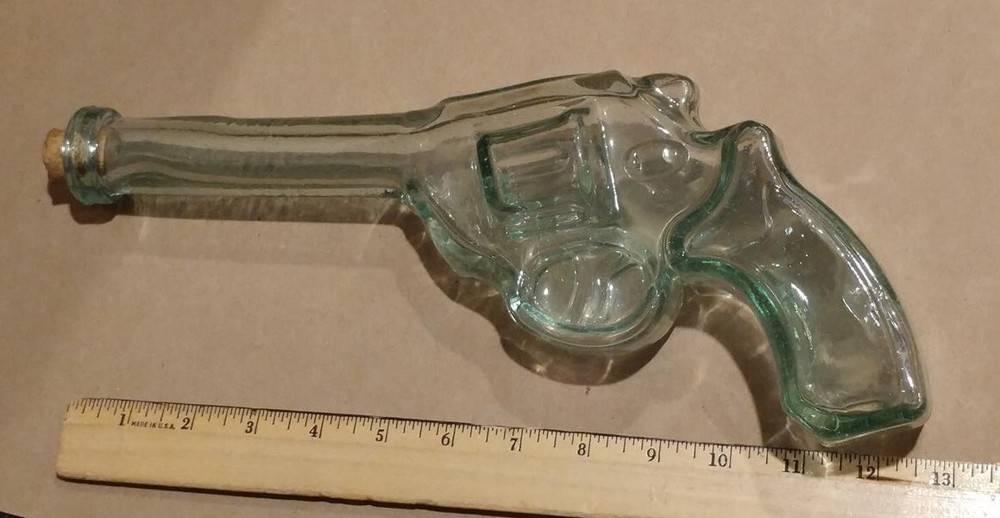 7138----Glass gun decanter