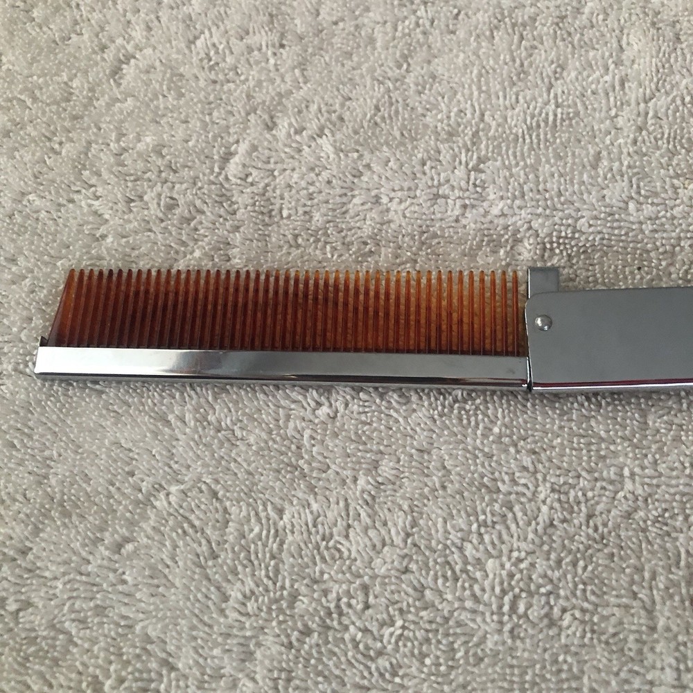 Vintage Malvese Tractor & Implement, New Hyde Park foldable comb w case/NICE