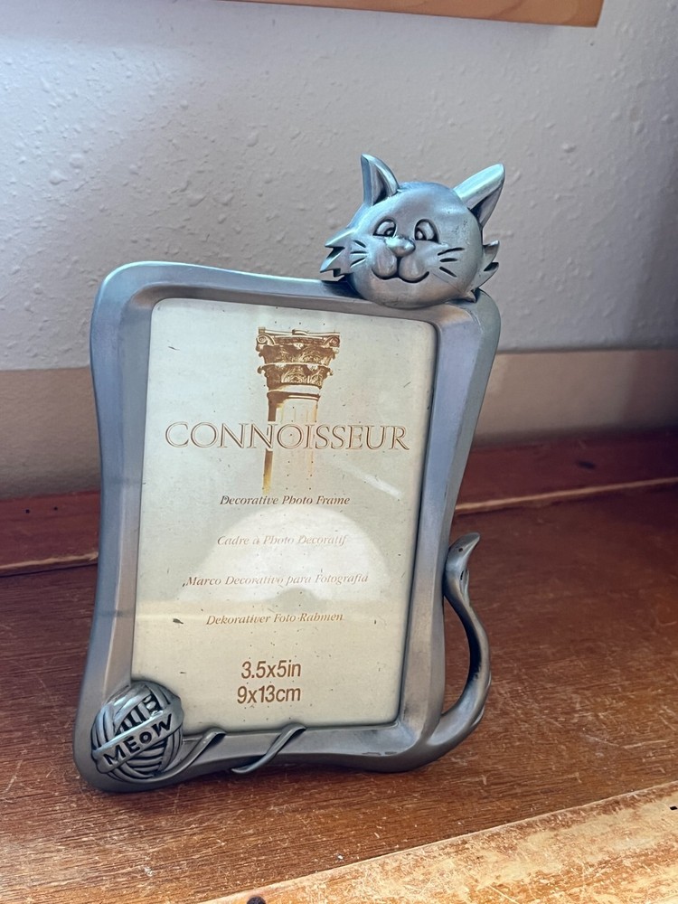 Connoisseur Silver Colored Kitty Cat Rectangle Shaped Picture Frame – 6.5 x 4.5