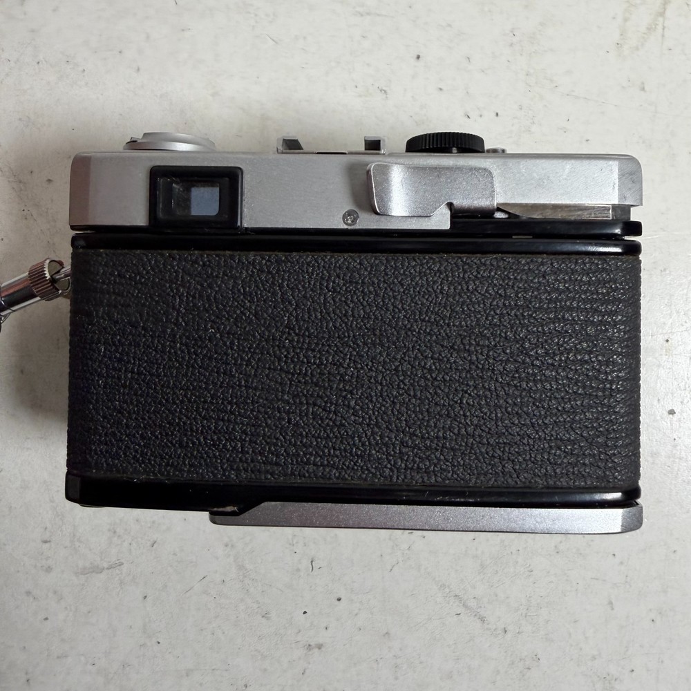 Olympus 35RC Black Silver 35mm Built-in Light Meter Portable Rangefinder Camera