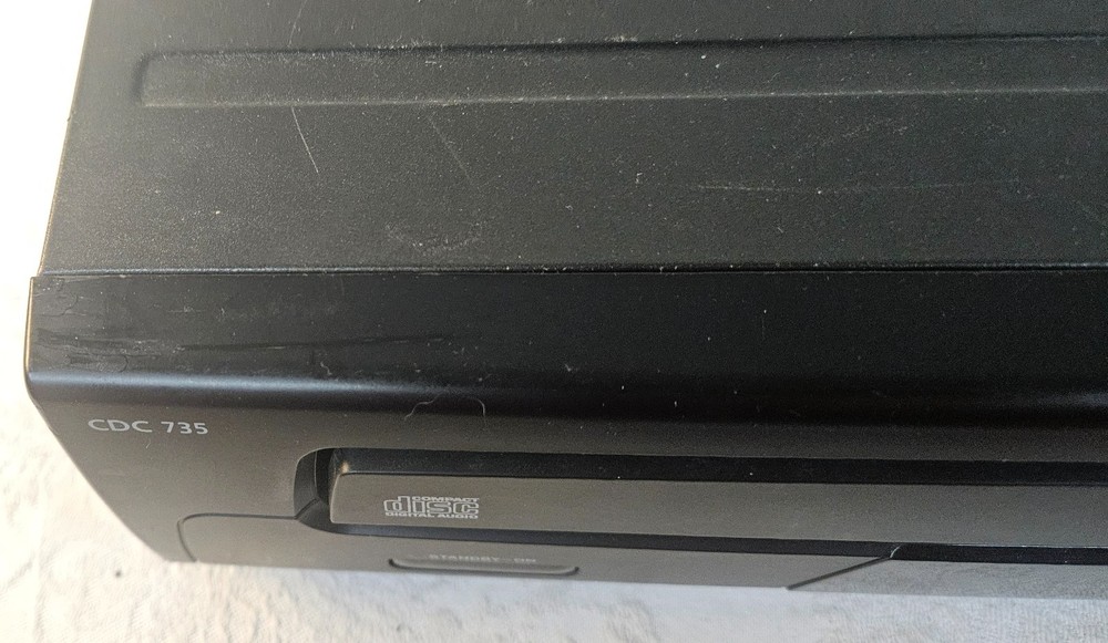 Philips Magnavox CDC735 5-Disc CD Player Changer Carousel NO Remote WORKING