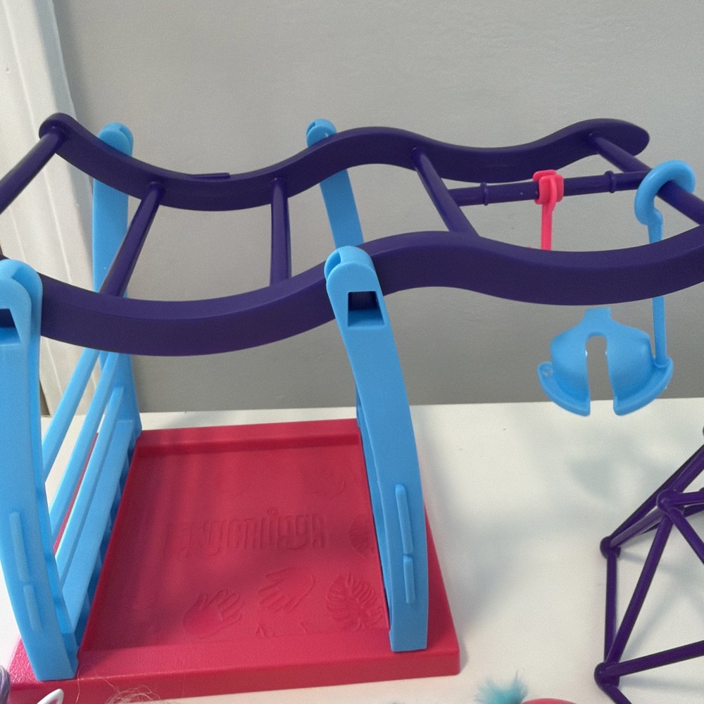 Fingerlings Monkey Bars Playset with 5 Large Working