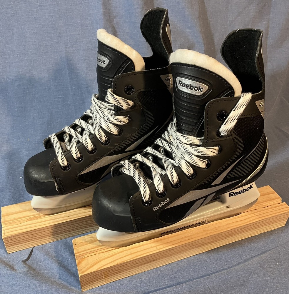 Reebok 4K hockey skates size 2