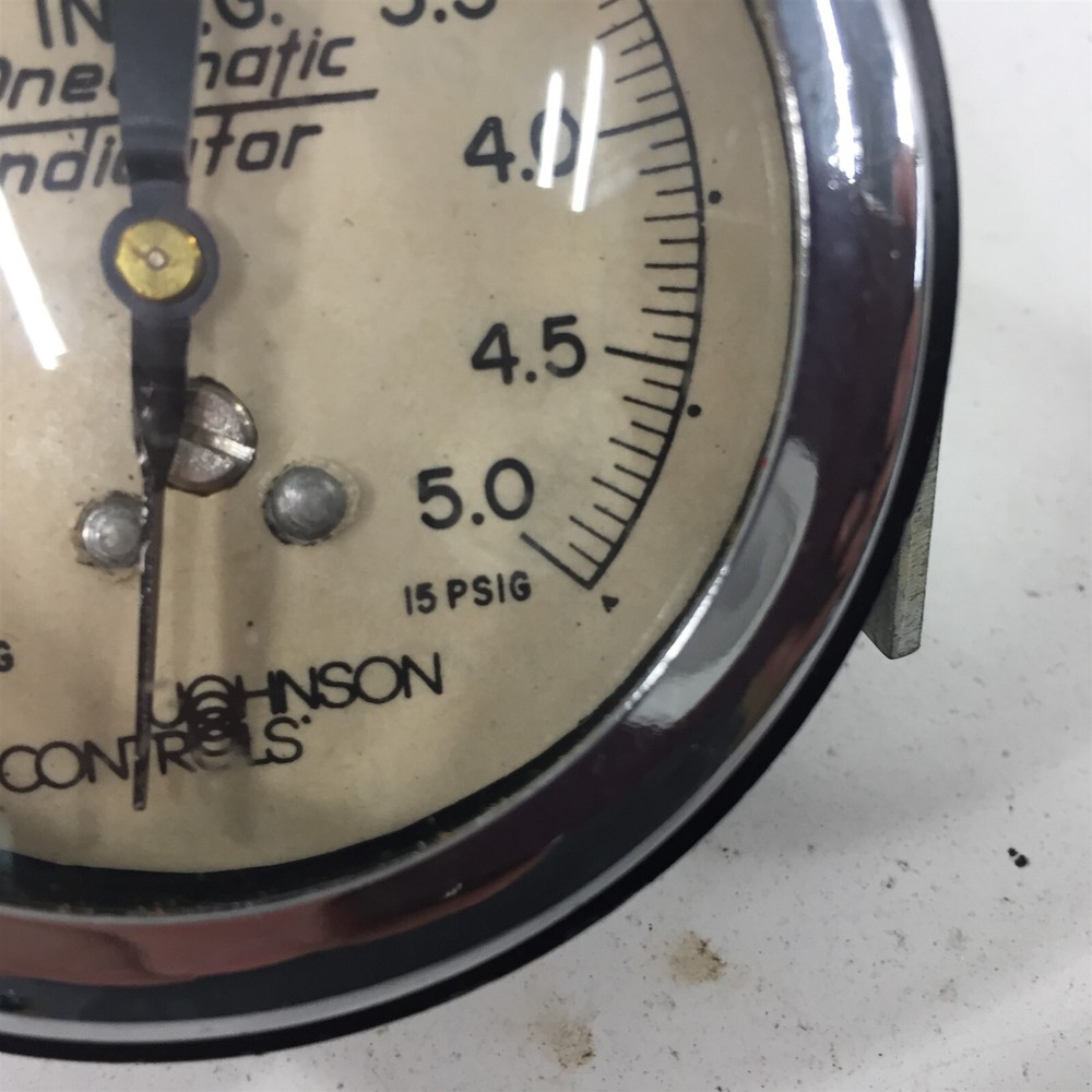 Johnson Controls 0-5" Hg 3-15PSIG Pneumatic Indicator Bottom Mount 2.5"