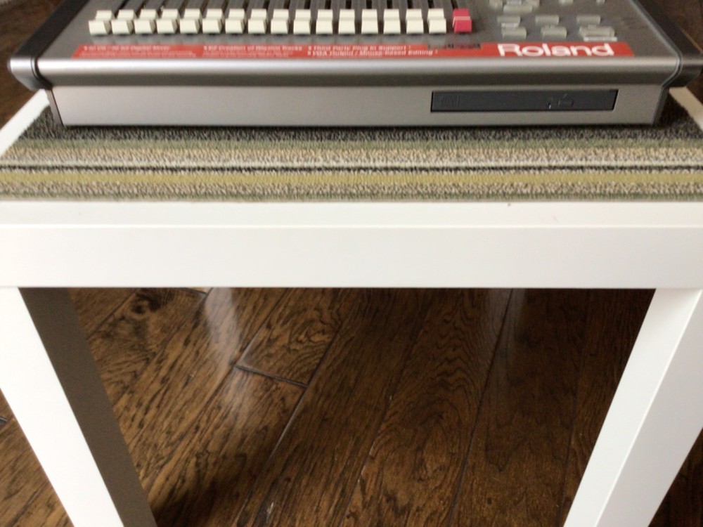 Roland VS-2000CD Digital Studio Workstation with FX Cards