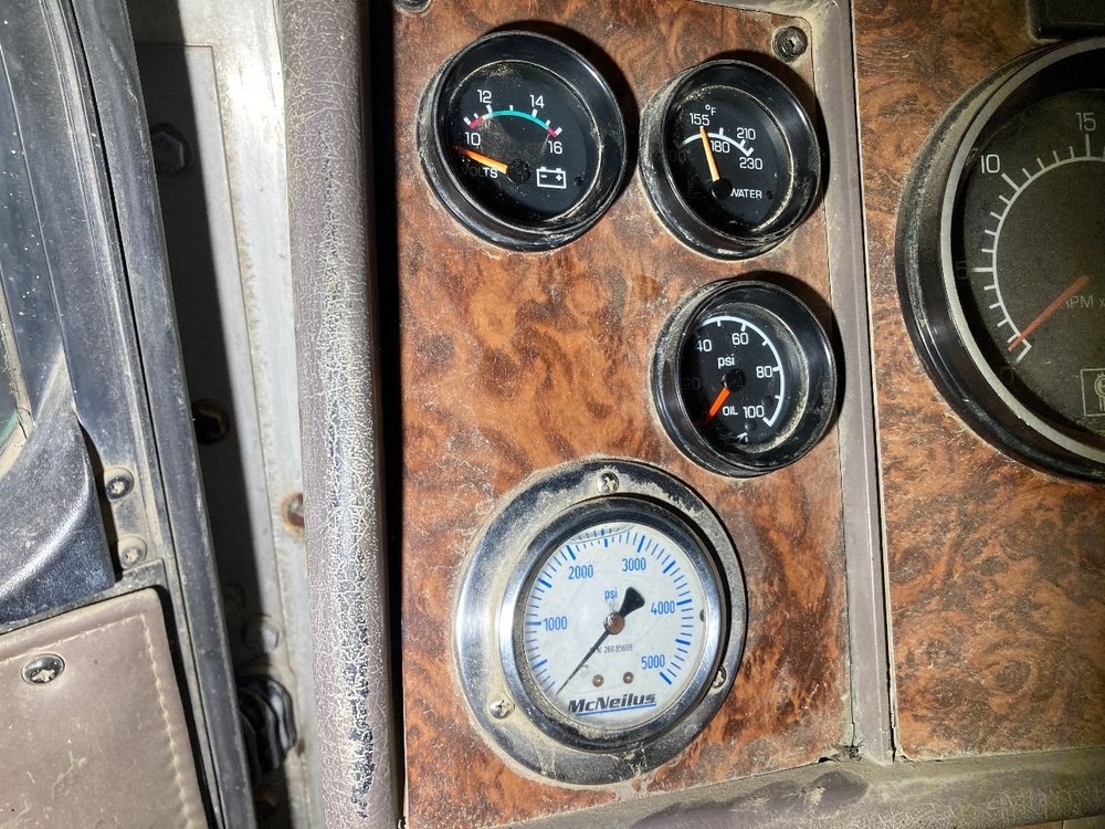 2002-2006 Kenworth W900S GAUGE Dash Panel - Used