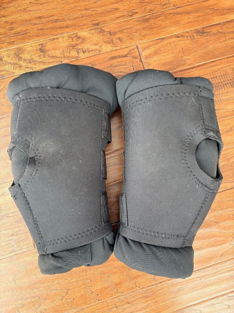 Back On Track Padded Hock Wraps - Small - Black
