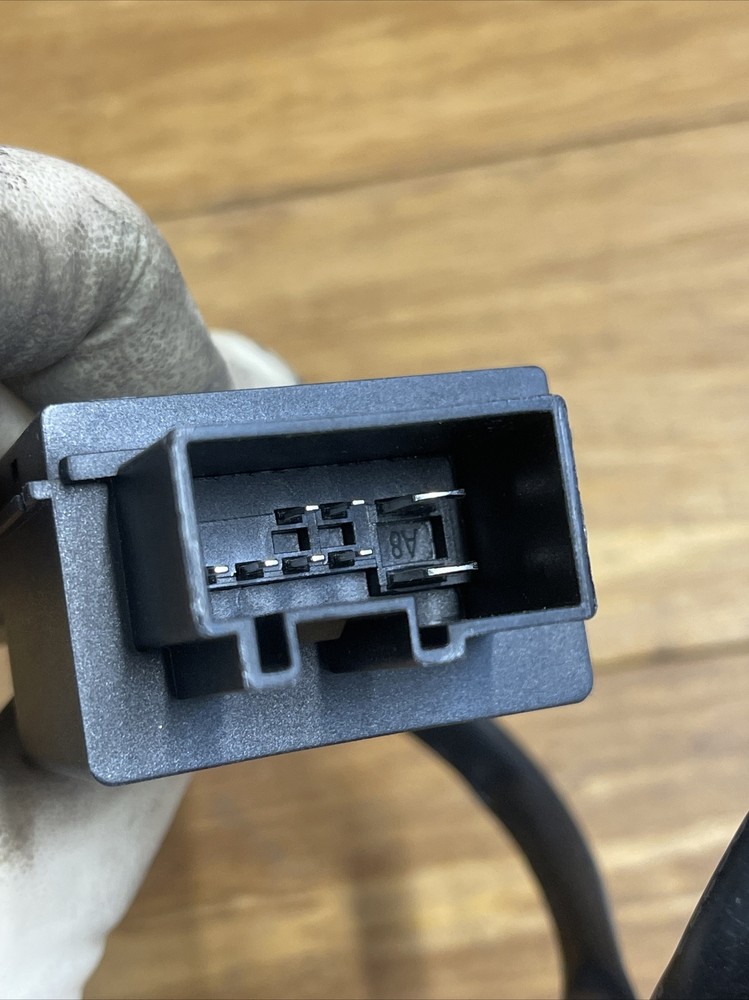 OEM 2018 2019 Volkswagen Passat GasoLine FUEL PUMP Computer Control Module Unit