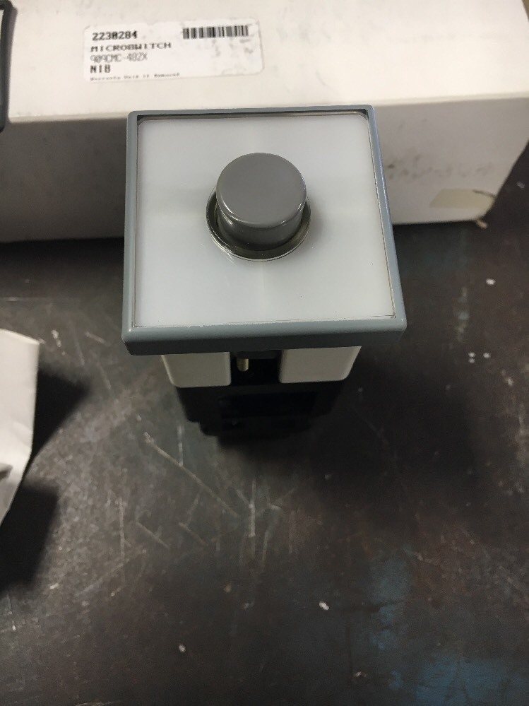 NEW, HONEYWELL-MICROSWITCH, 909CMC-482X, (3G-4)