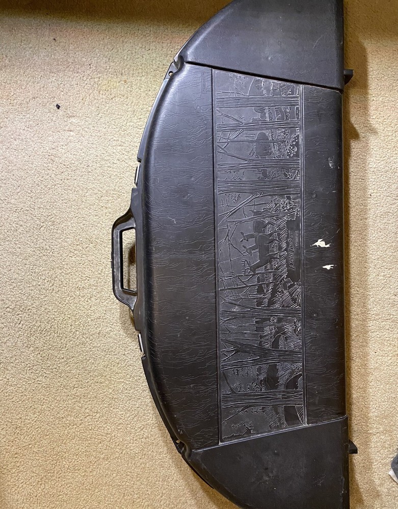 Bullet 225 compound bow left hand used READ DESCRIPTION