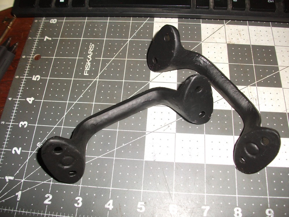 Cast Iron Door Handle Classic style Pair