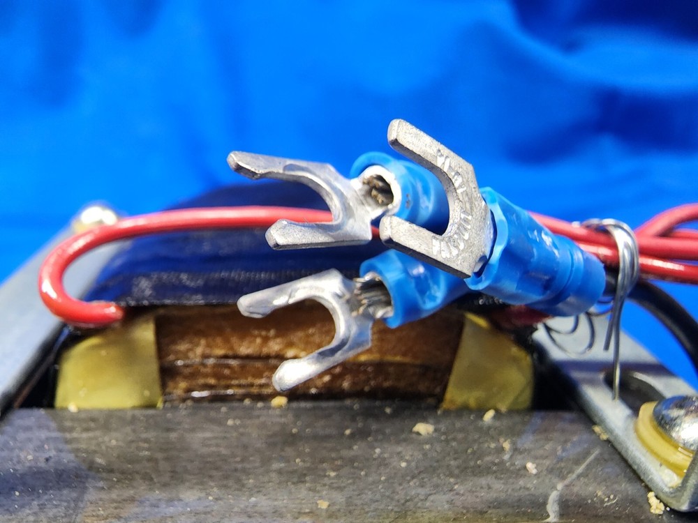 TRANSFORMER 4 HOLE MOUNT 3-3/8"X2-1/4"X2-3/4" OAD