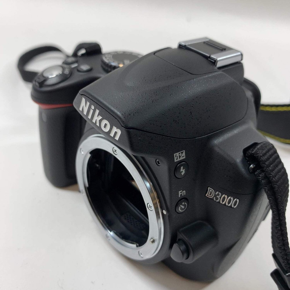 Nikon D3000 10.2MP DSLR Camera
