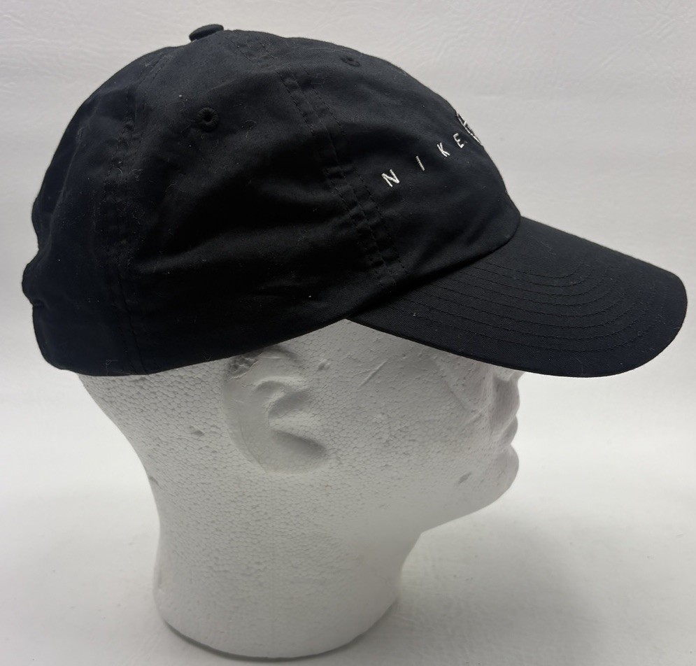 Nike Golf Black Adjustable Strap Hat Lightweight Golfing Cap Cotton Polyester