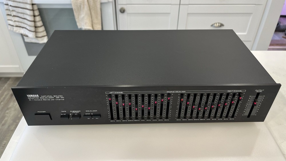 YAMAHA GE-30 FREQUENCY EQUALIZER perfect working 120v