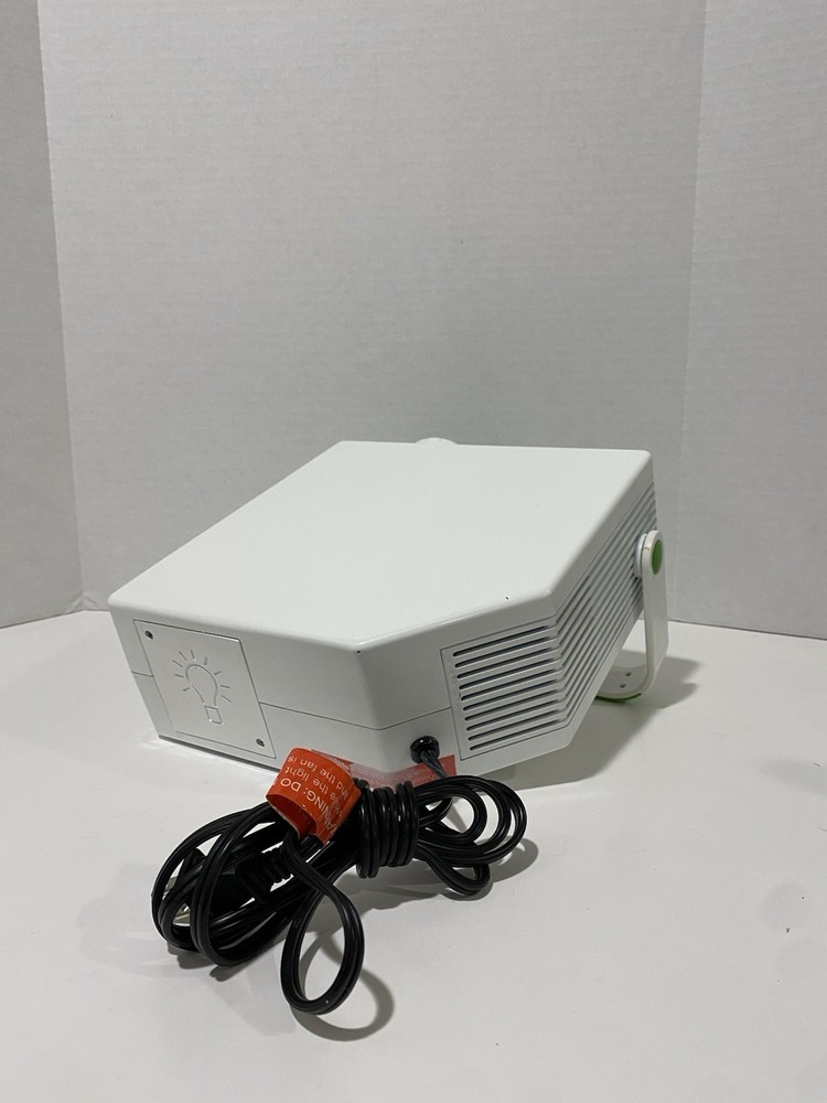 LightBlast Entertainment Projector with Box – Works Great