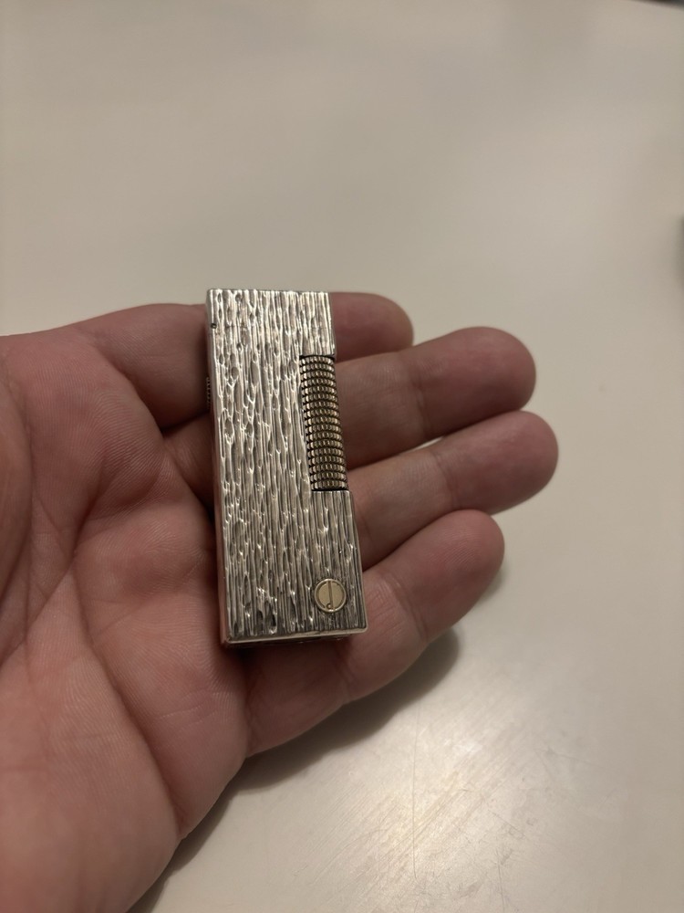 Dunhill Rollagas Lighter Is Almost Brand New.