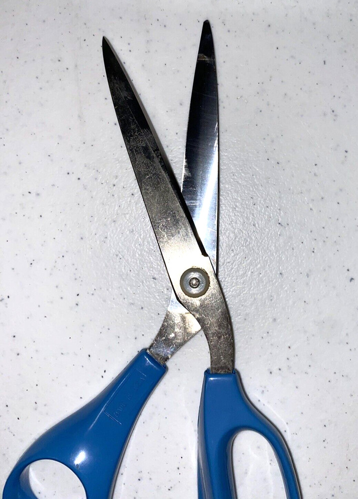 Vintage Wiss Scissors 2 Pair in Case Blue