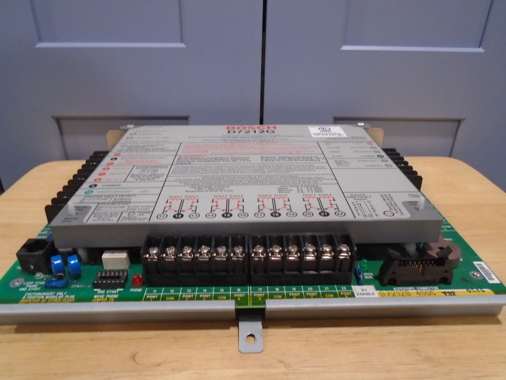 BOSCH D7212G SECURITY CONTROLLER BY RADIONICS UNTESTED selling as-is