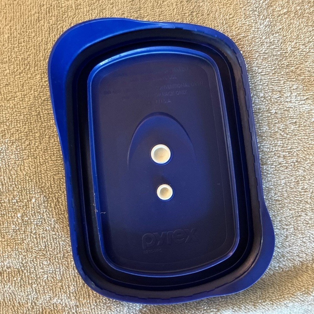 Pyrex dish