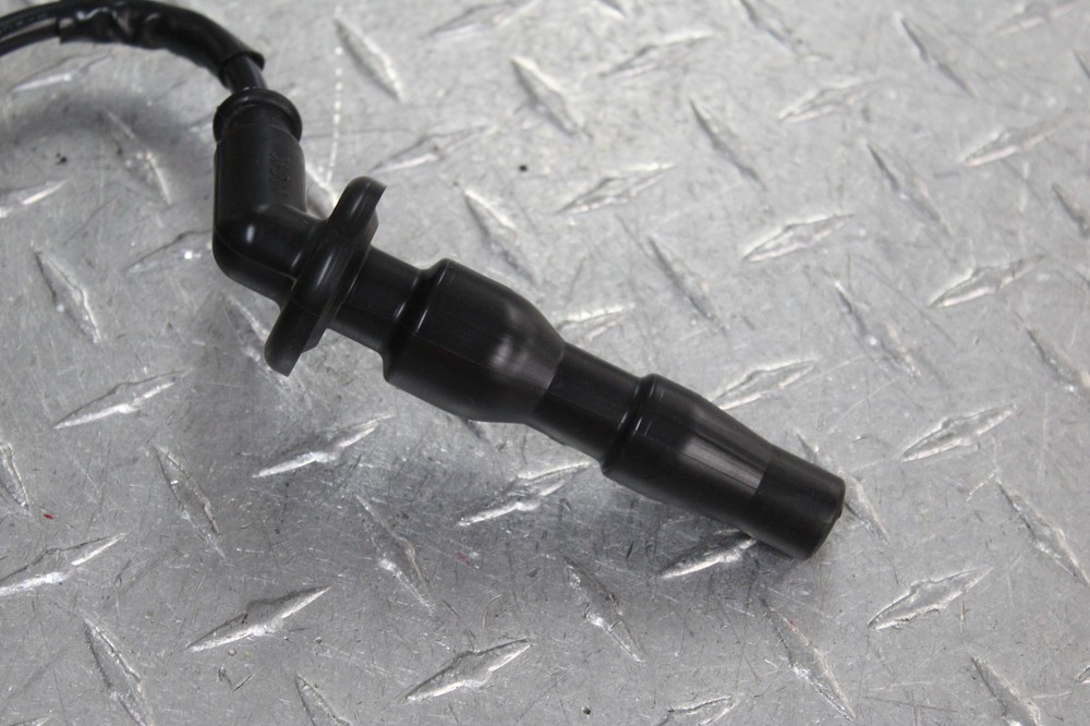 2014 HONDA CBR500R IGNITION COIL SPARK PLUG CAP SET PAIR