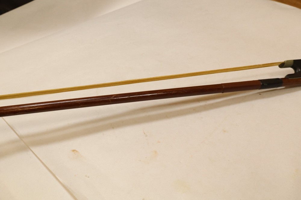 BAUSCH VIOLIN BOW 29"