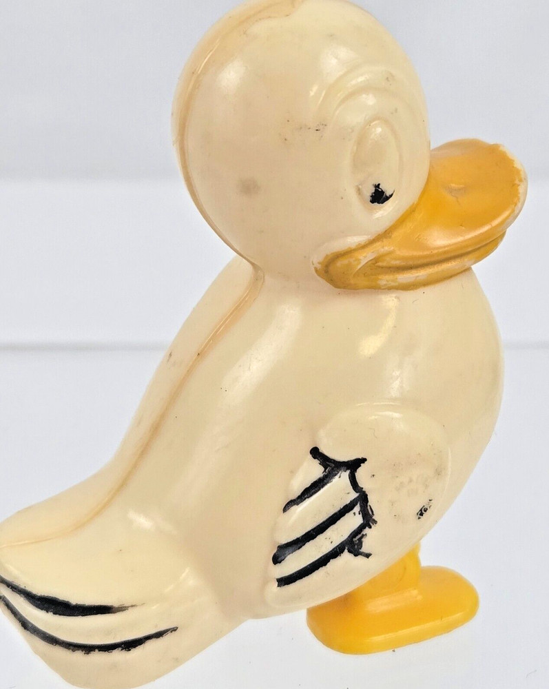 Antique Plastic Self Gravity Walking And Pull Toy Duck 1950's