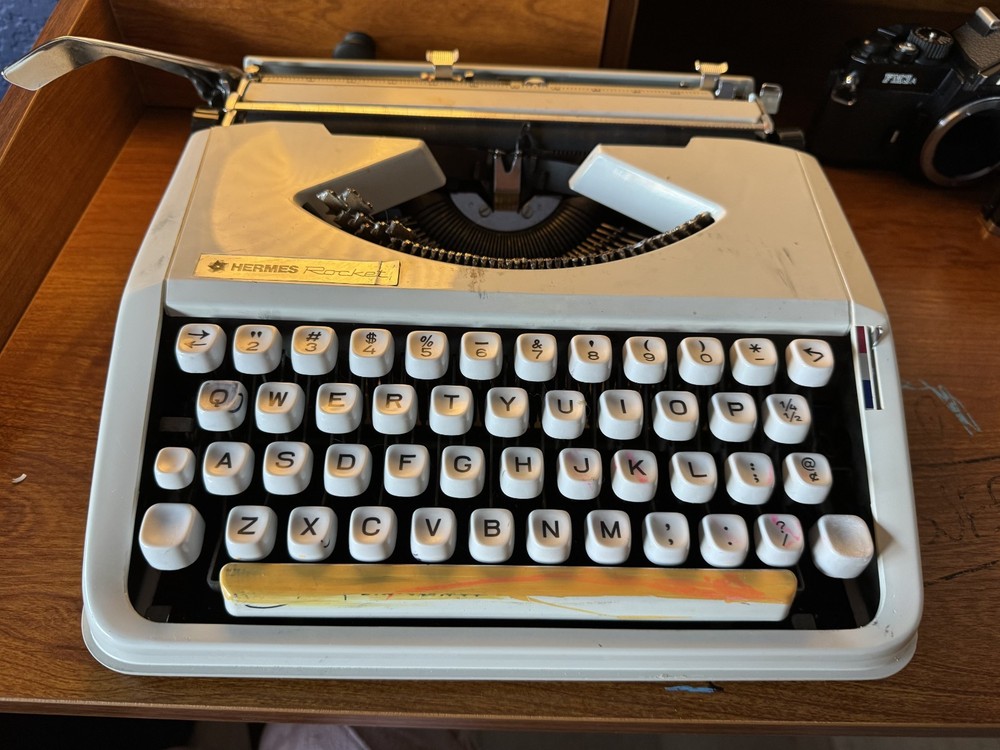 Hermes Rocket Typewriter, needs some love