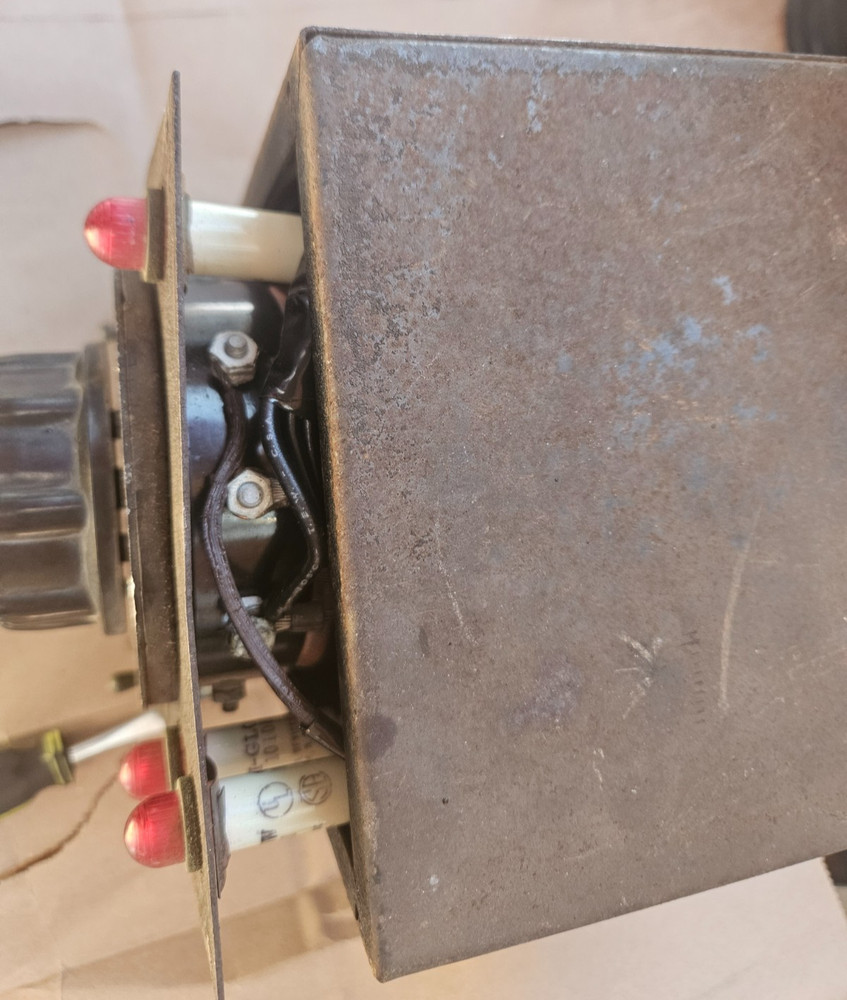 Vintage Standard Electrical Adjust-A-Volt Variable Transformer Variac Untested