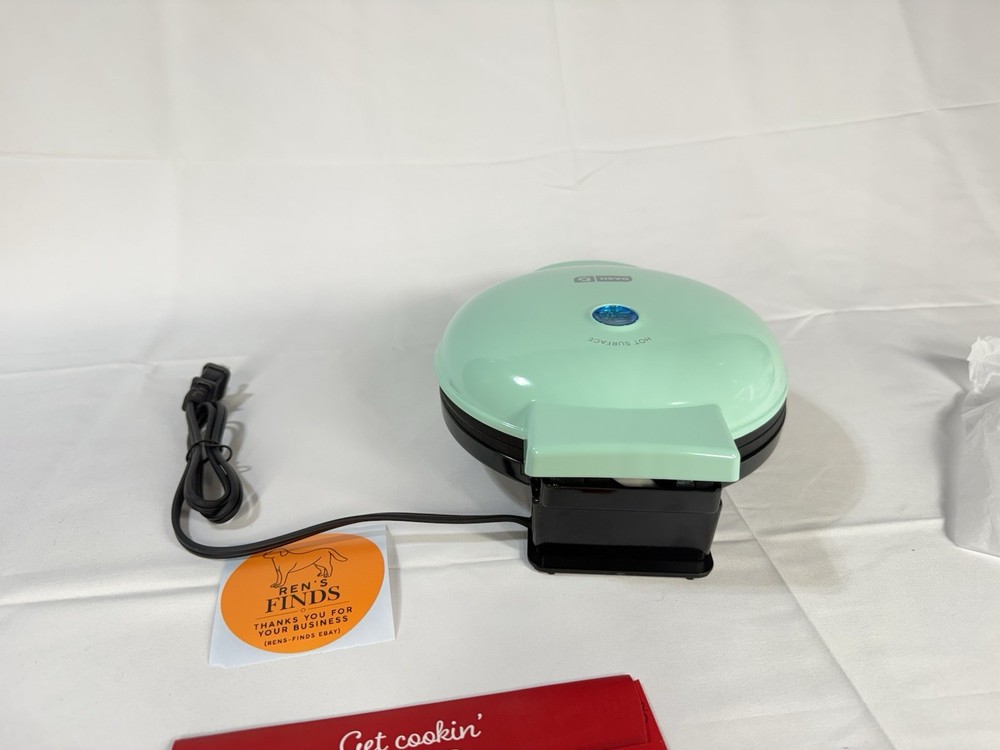 Dash Express Mini Donut Maker Aqua Non-Stick Coating. NEW OPEN BOX