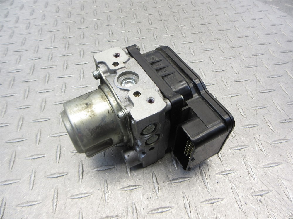 2013 09-20 Triumph Thunderbird Abs Brake Pump Module Unit