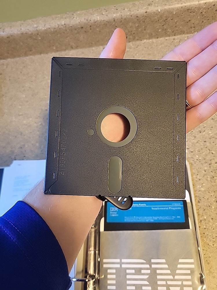 IBM Disc Operating System Version 3.10 Reference 6138519 DOS plus Floppy disks