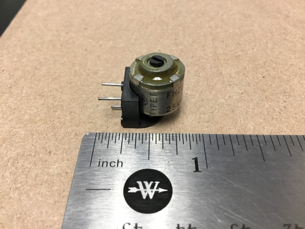 (1 PC)  ALLEN BRADLEY   FH253U   VARIABLE RESISTOR