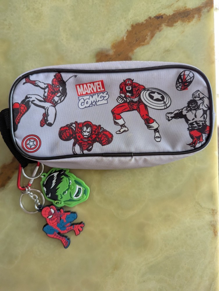 Marvel pencil case Spiderman Hulk keyrings