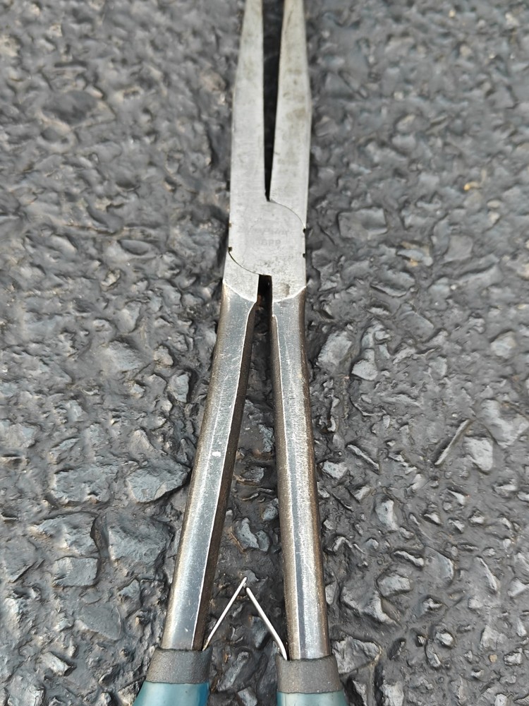 Blue Point Tools 11 Inch Long Duck Bill Pliers