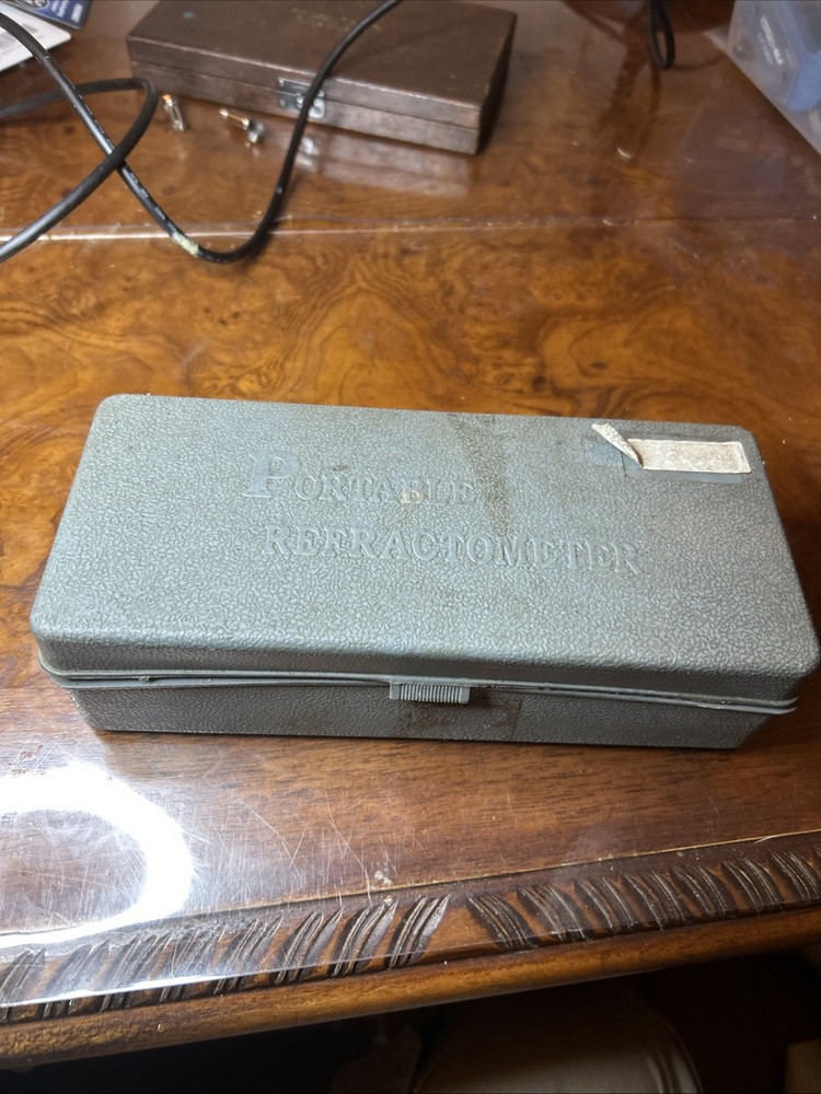 Portable Refractometer Fully Functional With Case