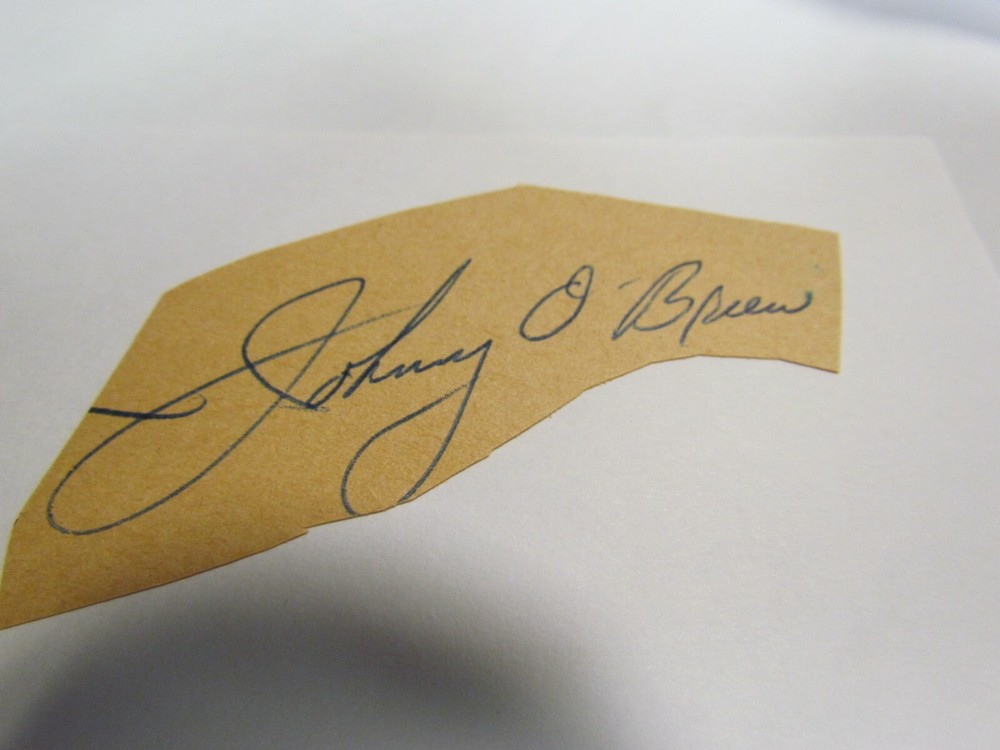 Johnny O'Brien autographed Cut/Index Card