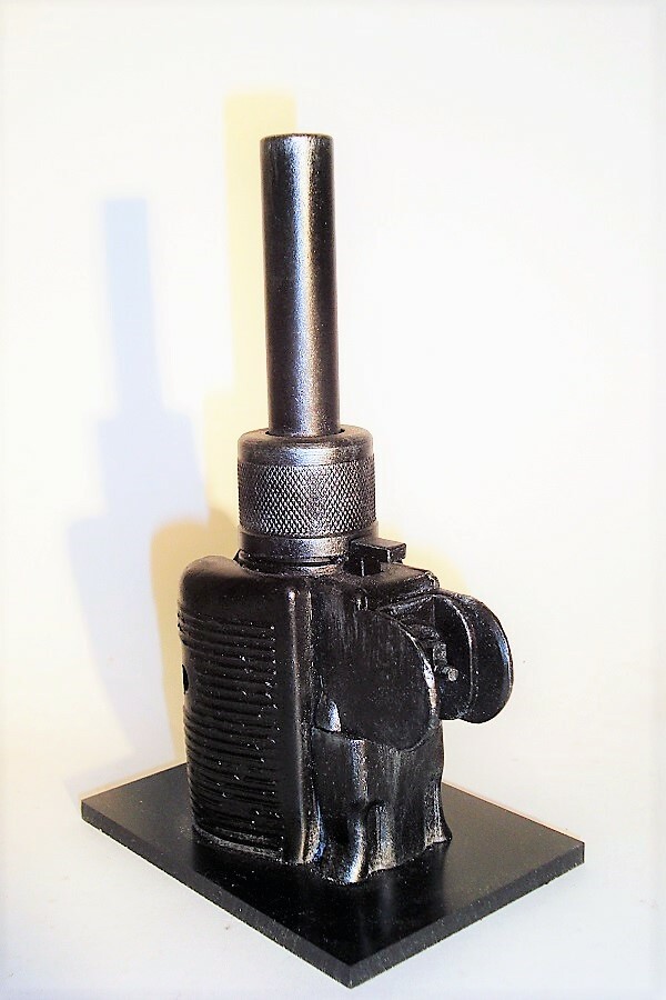 Support display stand for Uzi SMG bayo.