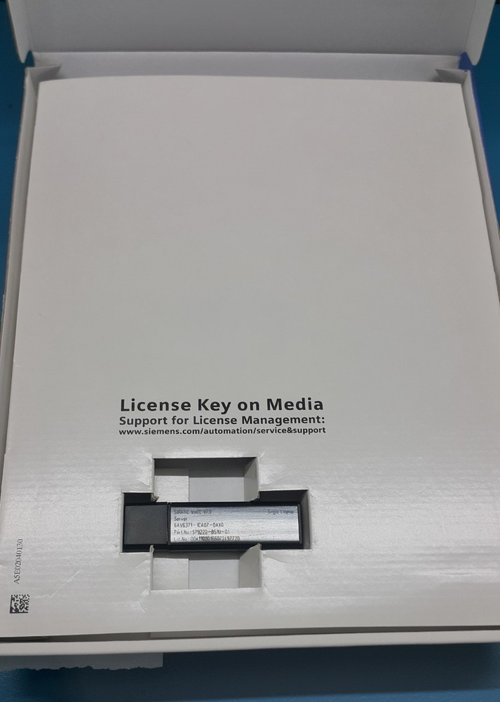 SIEMENS 6AV6371-1CA07-0AX0 WinCC/Server