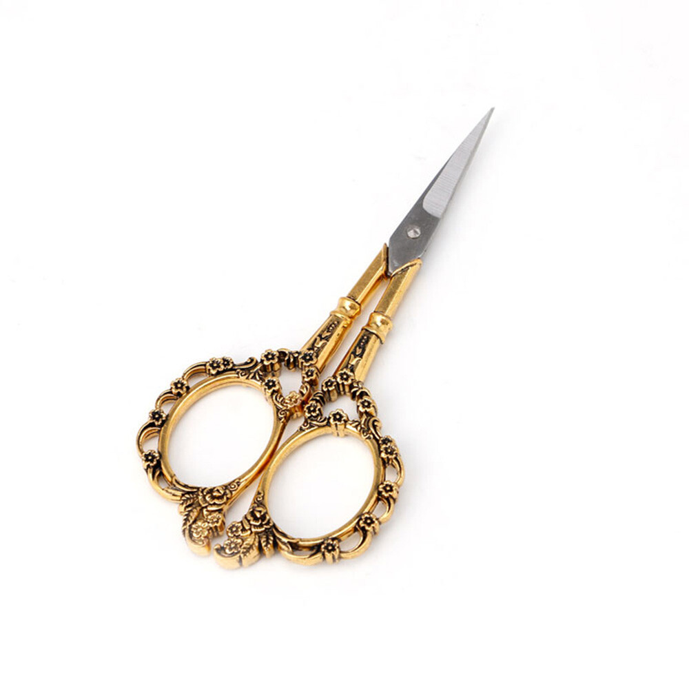 Retro Plum Blossom Sharp Scissors For Fabric Cutting Crochet Thread Cutting Tool