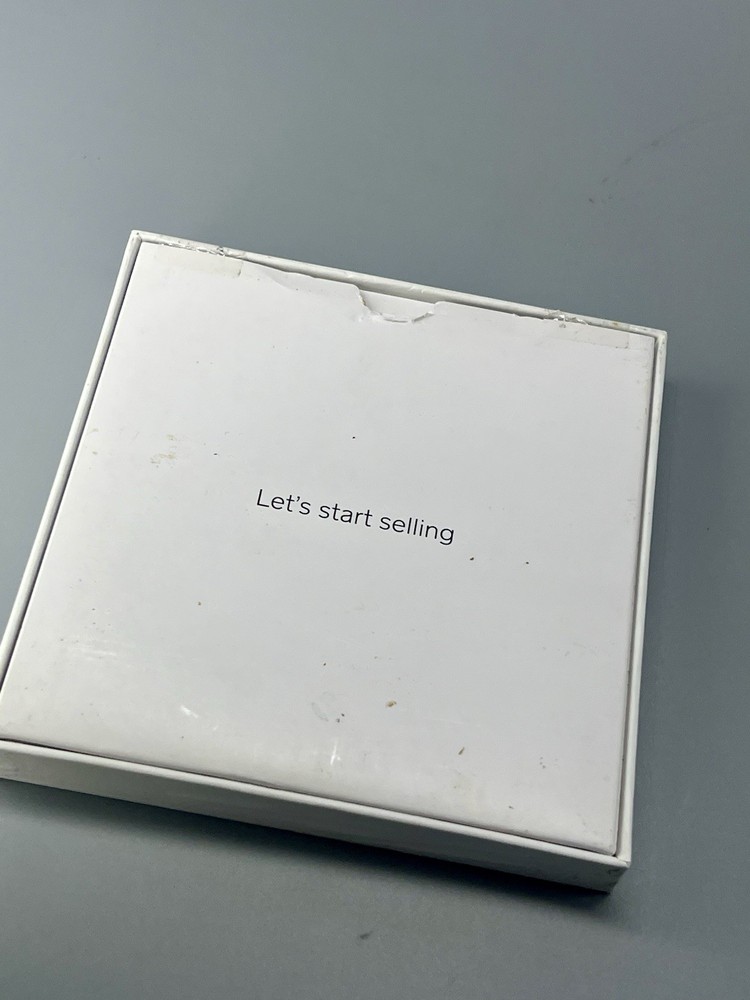 Square A-PKG-0206-01 Credit Debit Card Reader -for Apple iPhone and Android