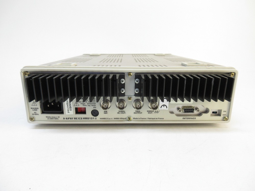 HAMEG HM8131-2 5/02 Programmable 15 MHz Arbitrary Function Generator