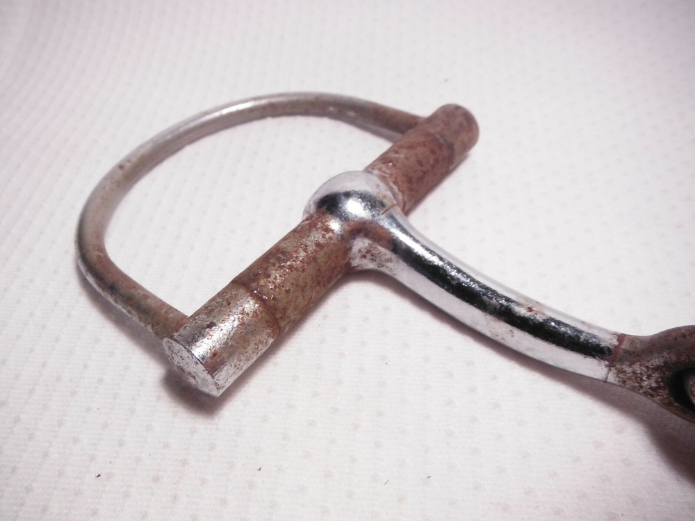 VINTAGE D-RING SNAFFLE BIT ~ MADE IN JAPAN.