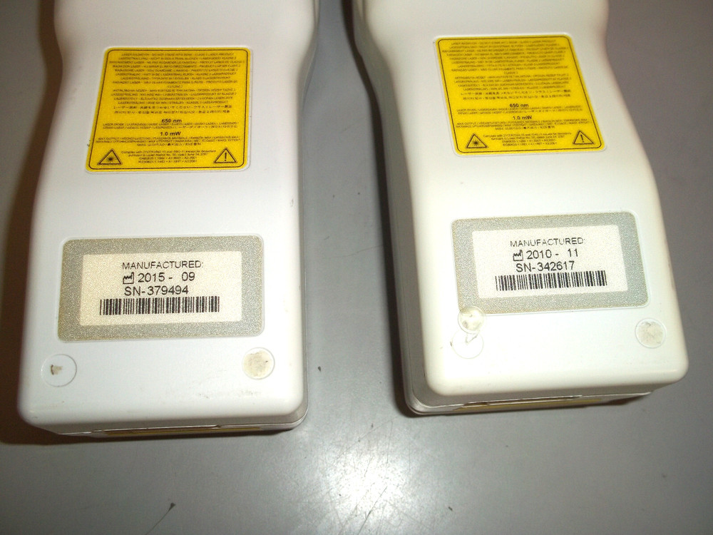 (2) 2x Abbott i-STAT 1 300-G Wireless Hematology Handheld Analyzer Update Needed