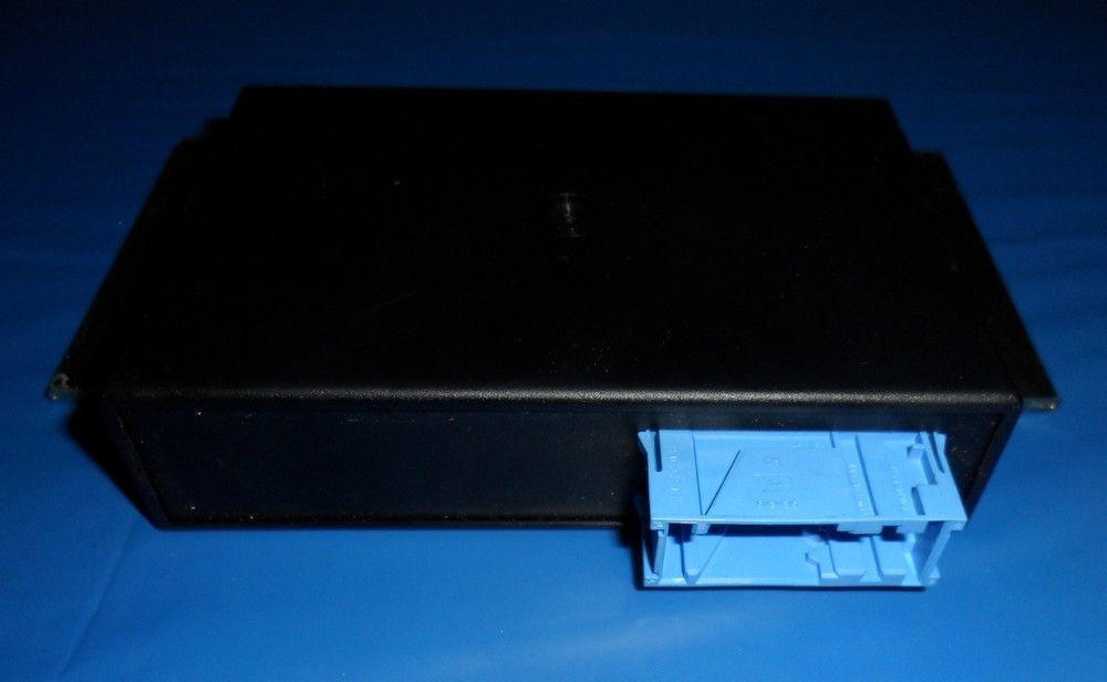 BMW E38, CRUISE CONTROL Unit Control Module with holder 65718369062