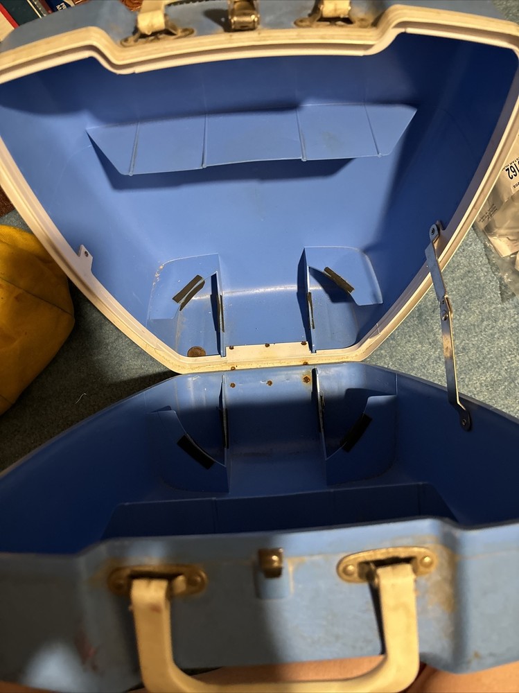 Vintage Gladding Bowling Ball Case Blue With White Handles