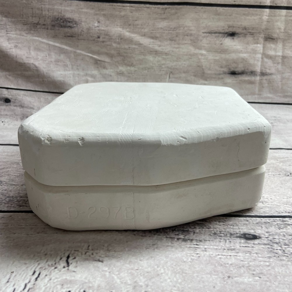1987 Dona’s Ceramic Casting Mold Plain Soft Sculpture Basket Handle #D-297B