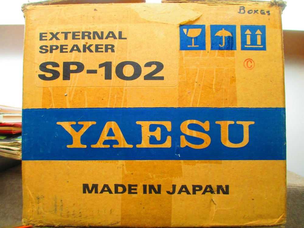 Yaesu SP-102 External Speaker BOX ONLY (missing 1 small box flap)