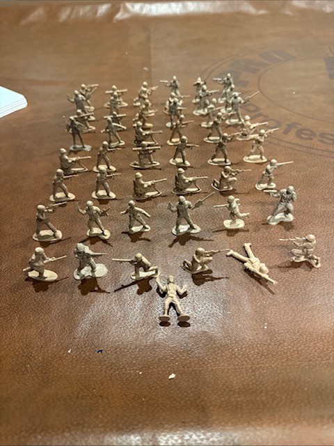 Plastic Soldier Figurines - Bundle of 48 - Plastic - Pre owned