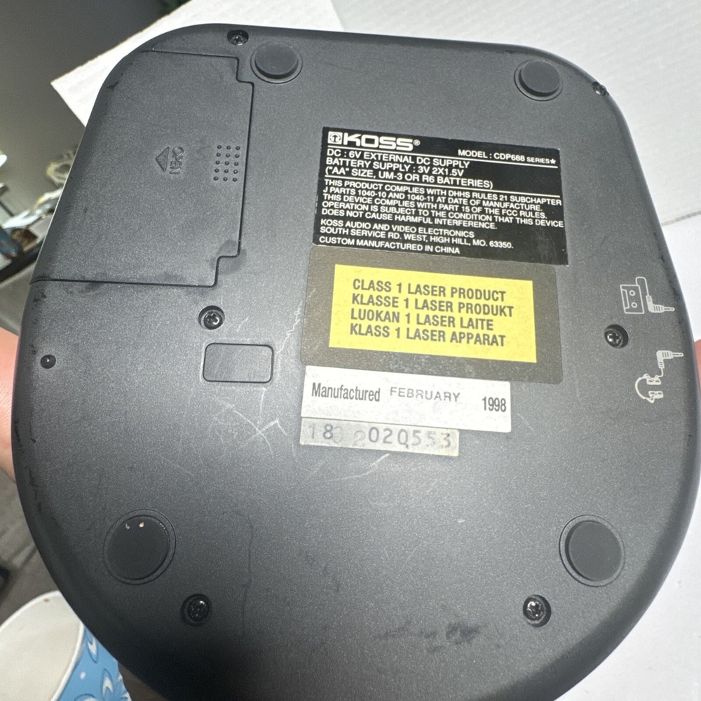 Koss 40 Second Anti Skip DBBS CDP688 Portable CD Player Silver / Gray